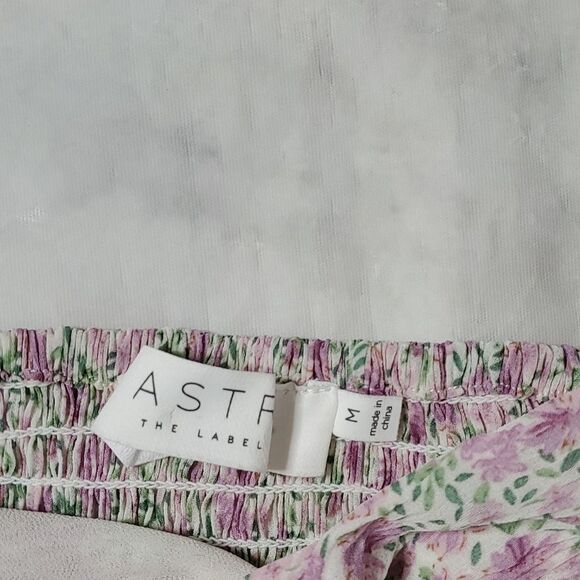 ASTR The Label Purple Ditsy Floral Cropped Blouse with Puff Longsleeves - Picture 3 of 7